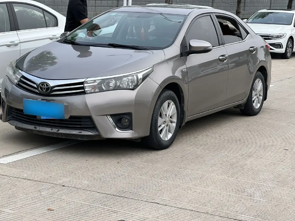 2014 Toyota Corolla 1.6L 122HP L4 CVT