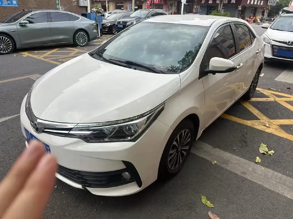 2018 Toyota Corolla 1.2T 116HP L4 CVT