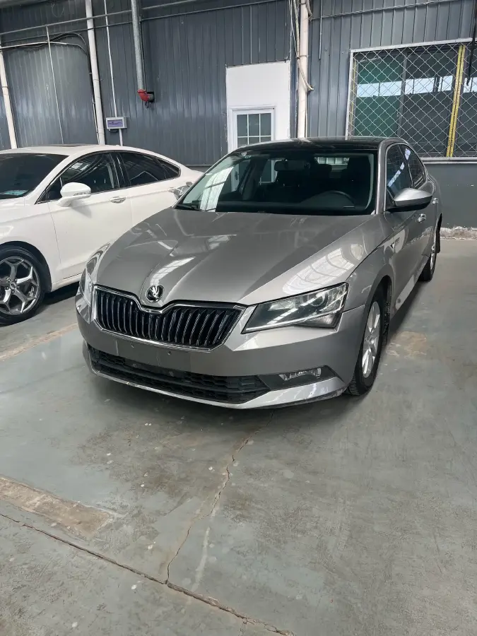 2016 Skoda Superb 1.4T 150HP L4 7DCT