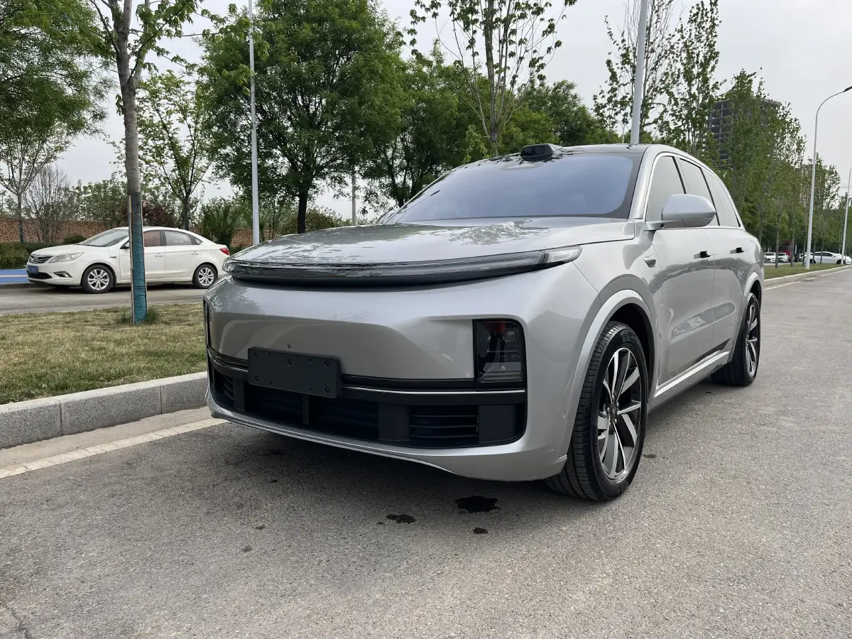 2023 Li L8 Range Extended 154HP REEV 40.9KWH