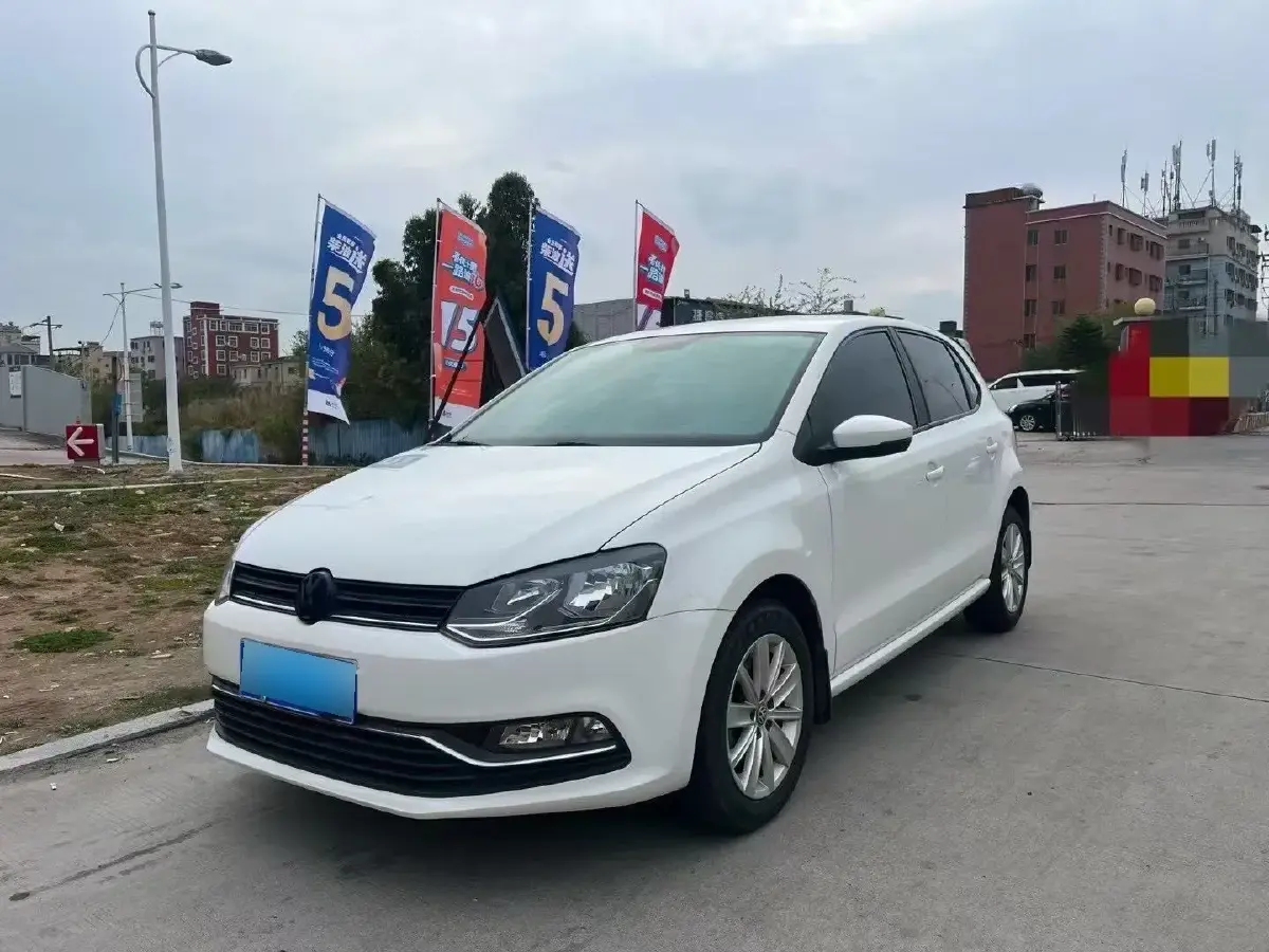 2014 Volkswagen Polo 1.6L 110HP L4 6AT