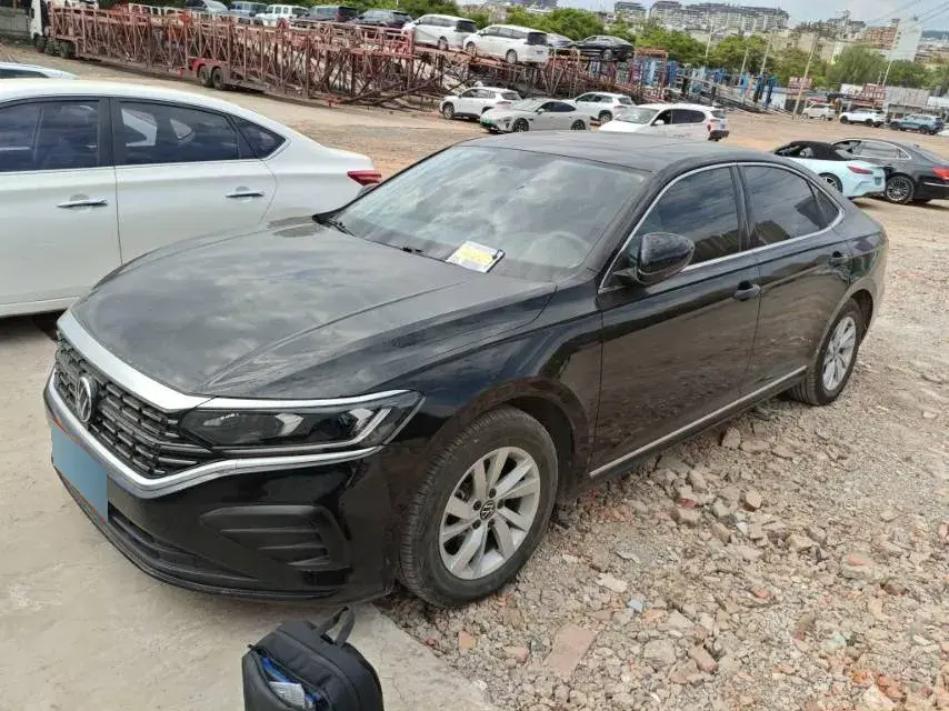 2022 Volkswagen Passat 1.4T 150HP L4 7DCT