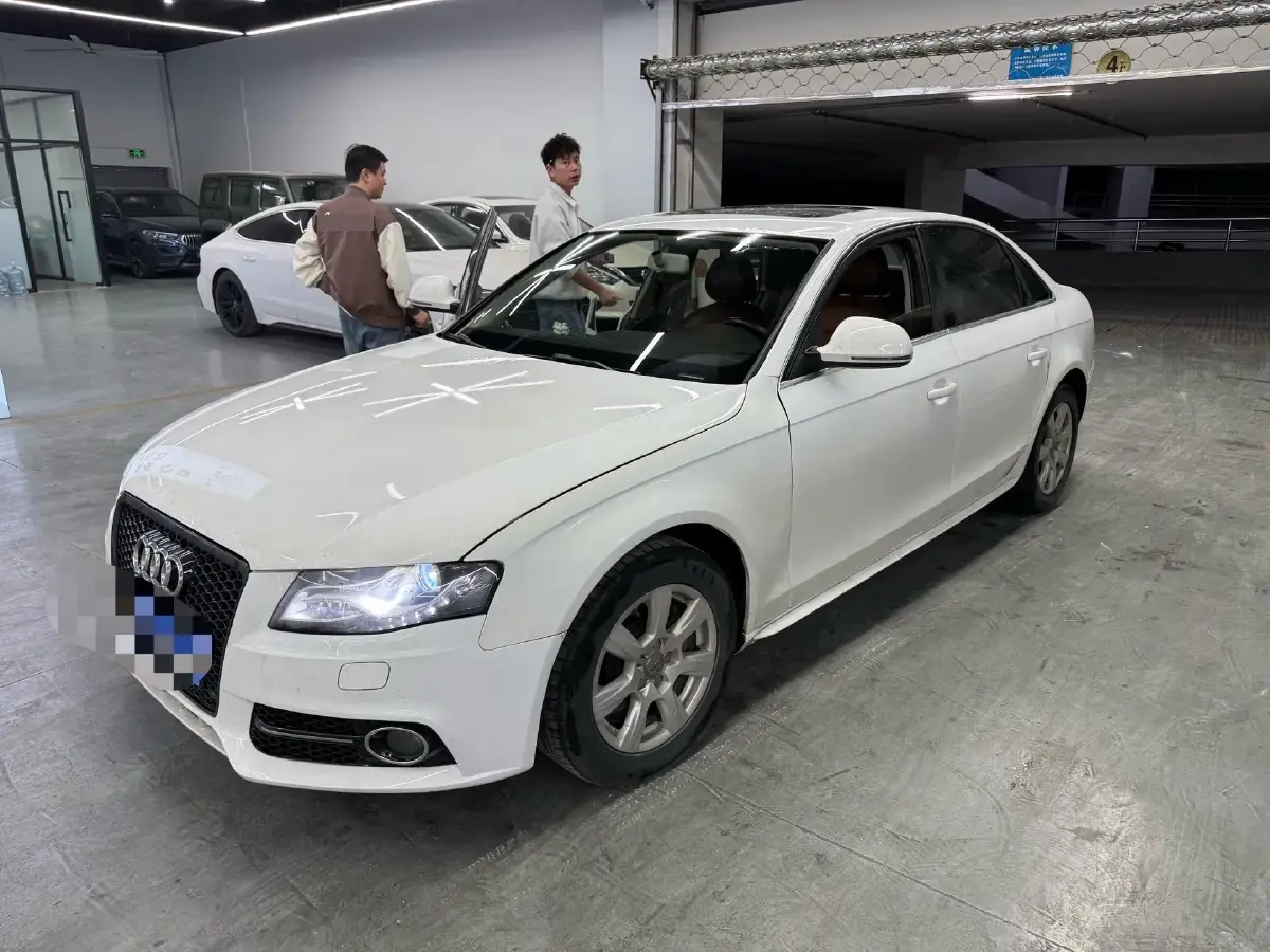 2012 Audi A4L 2.0T 180HP L4 CVT