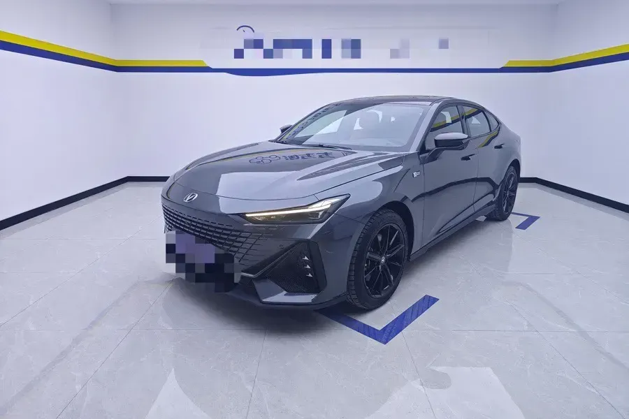 2023 ChangAn UNI-V iDD 1.5T 170HP L4 6TCT PHEV 18.4KWH,autocango,china used car exporter,china ev exporter,chinese used car exporter,chinese used ev exporter