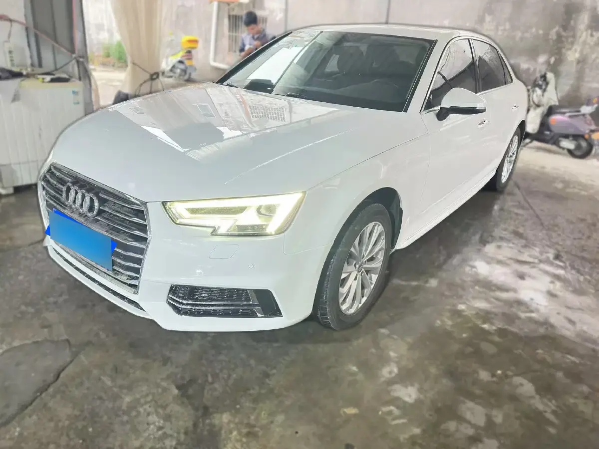 2019 Audi A4L 2.0T 190HP L4 7DCT