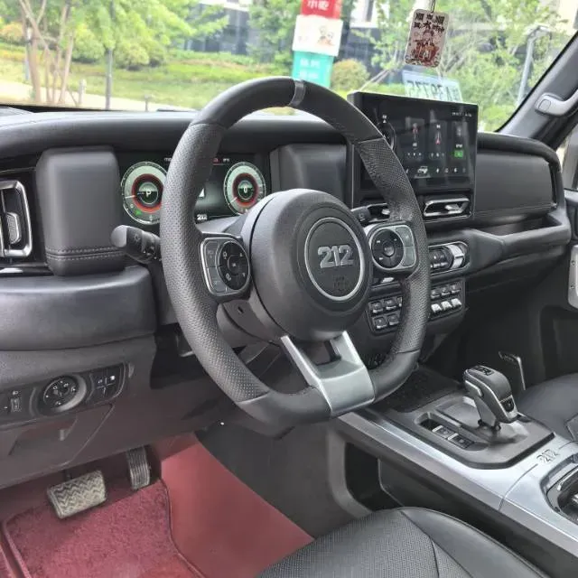 2024 212 212 T01 2.0T 252HP L4 8AT,autocango,china used car exporter,china ev exporter,chinese used car exporter,chinese used ev exporter