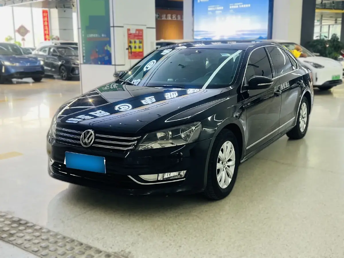 2014 Volkswagen Passat 1.8T 160HP L4 7DCT
