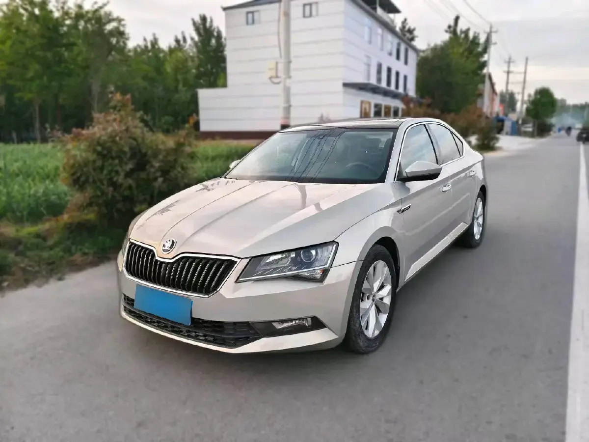 2018 Skoda Superb 1.4T 150HP L4 7DCT