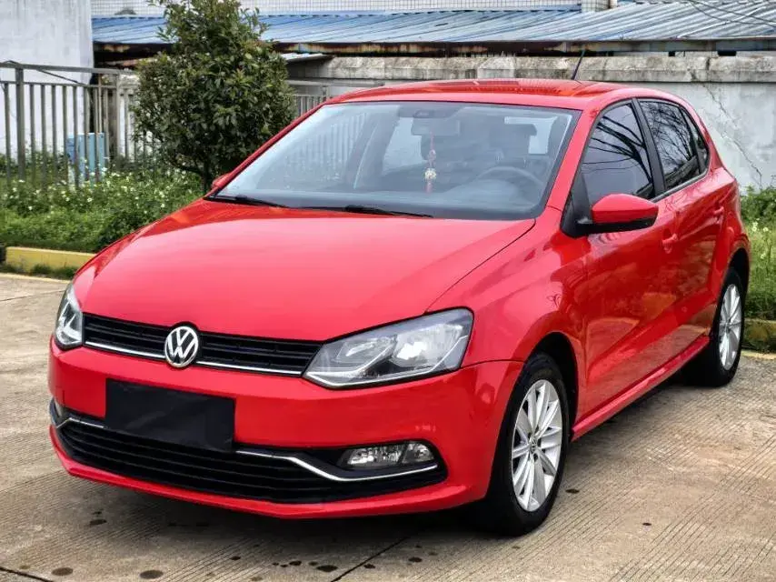 2014 Volkswagen Polo 1.6L 110HP L4 6AT