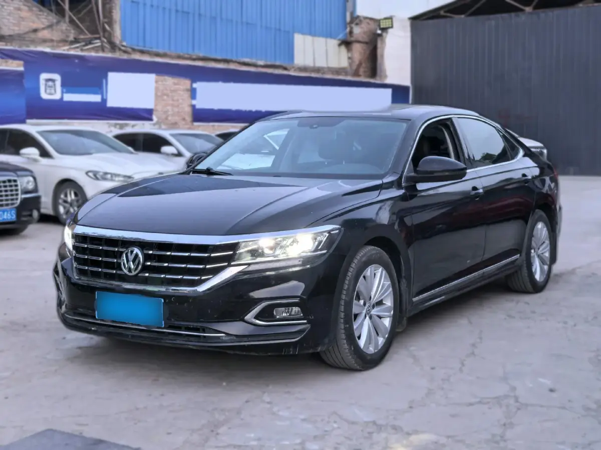 2019 Volkswagen Passat 2.0T 186HP L4 7DCT