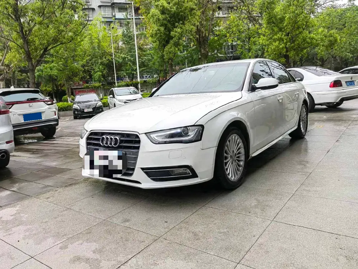 2013 Audi A4L 2.0T 180HP L4 CVT