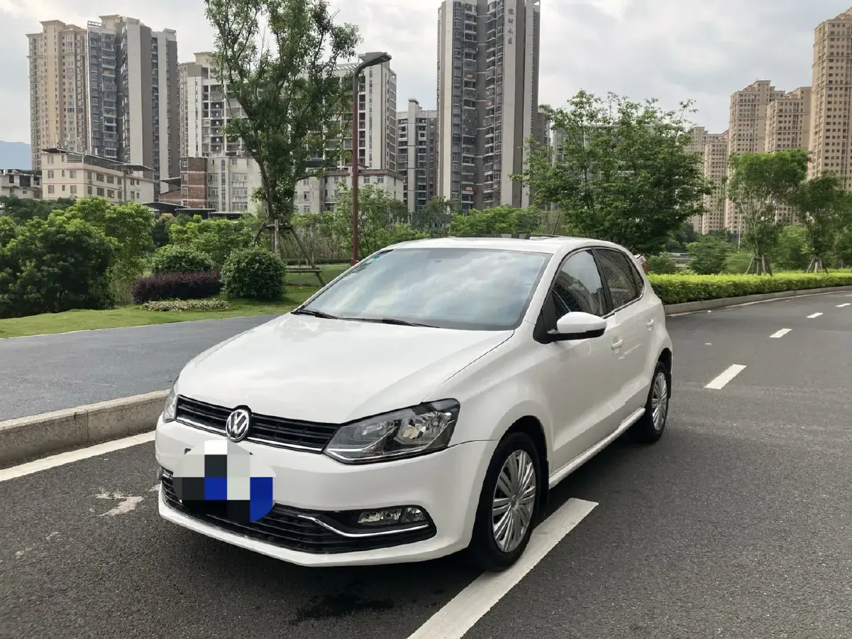 2016 Volkswagen Polo 1.6L 110HP L4 5MT