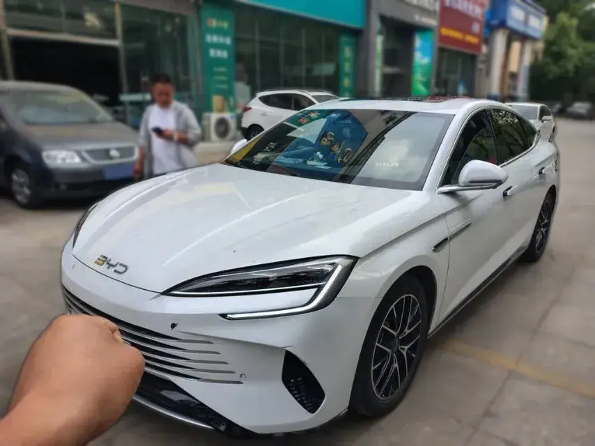 2024 BYD Seal 1.5L 110HP L4 E-CVT PHEV 17.6KWH