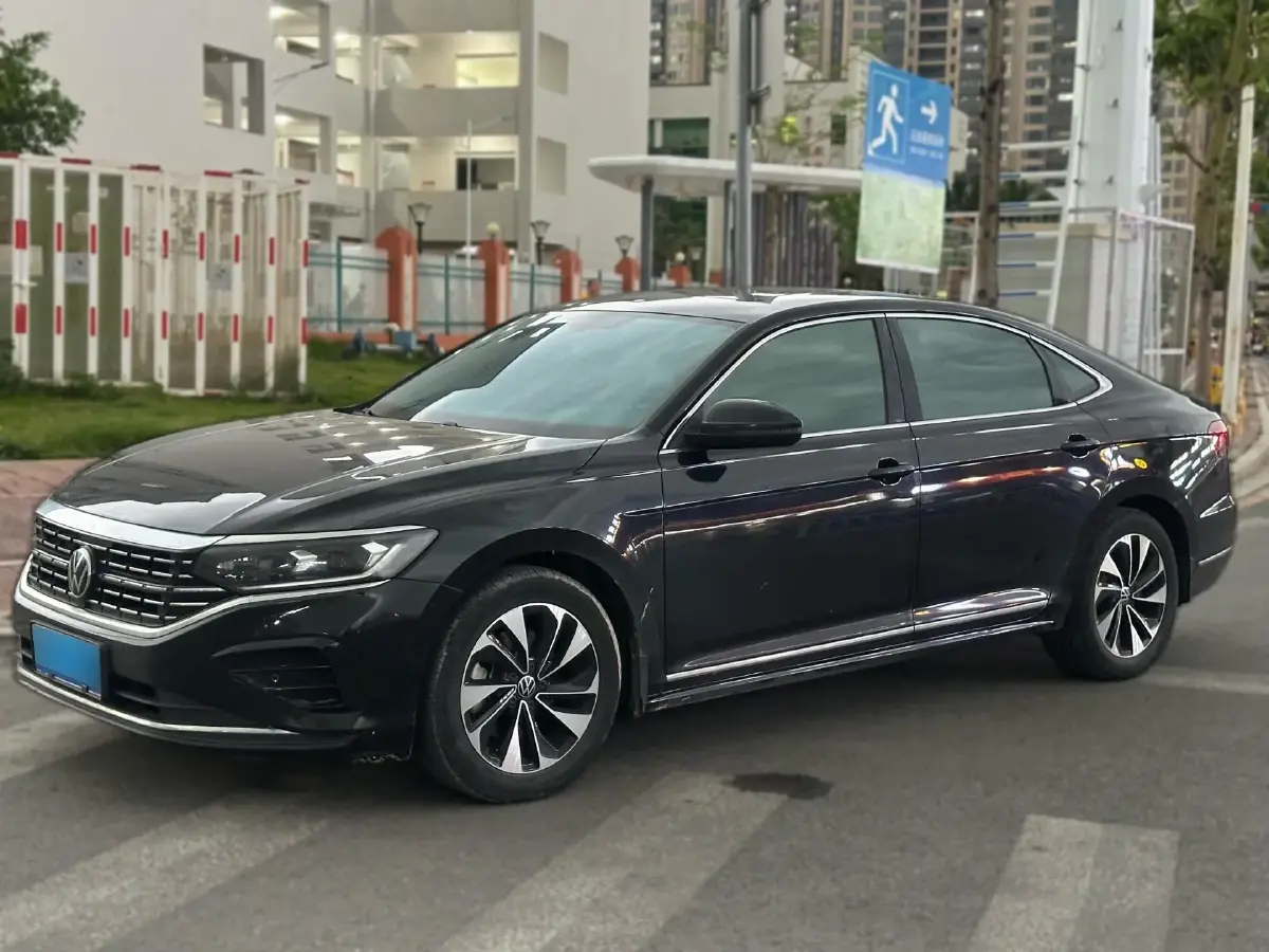 2022 Volkswagen Passat 1.4T 150HP L4 7DCT