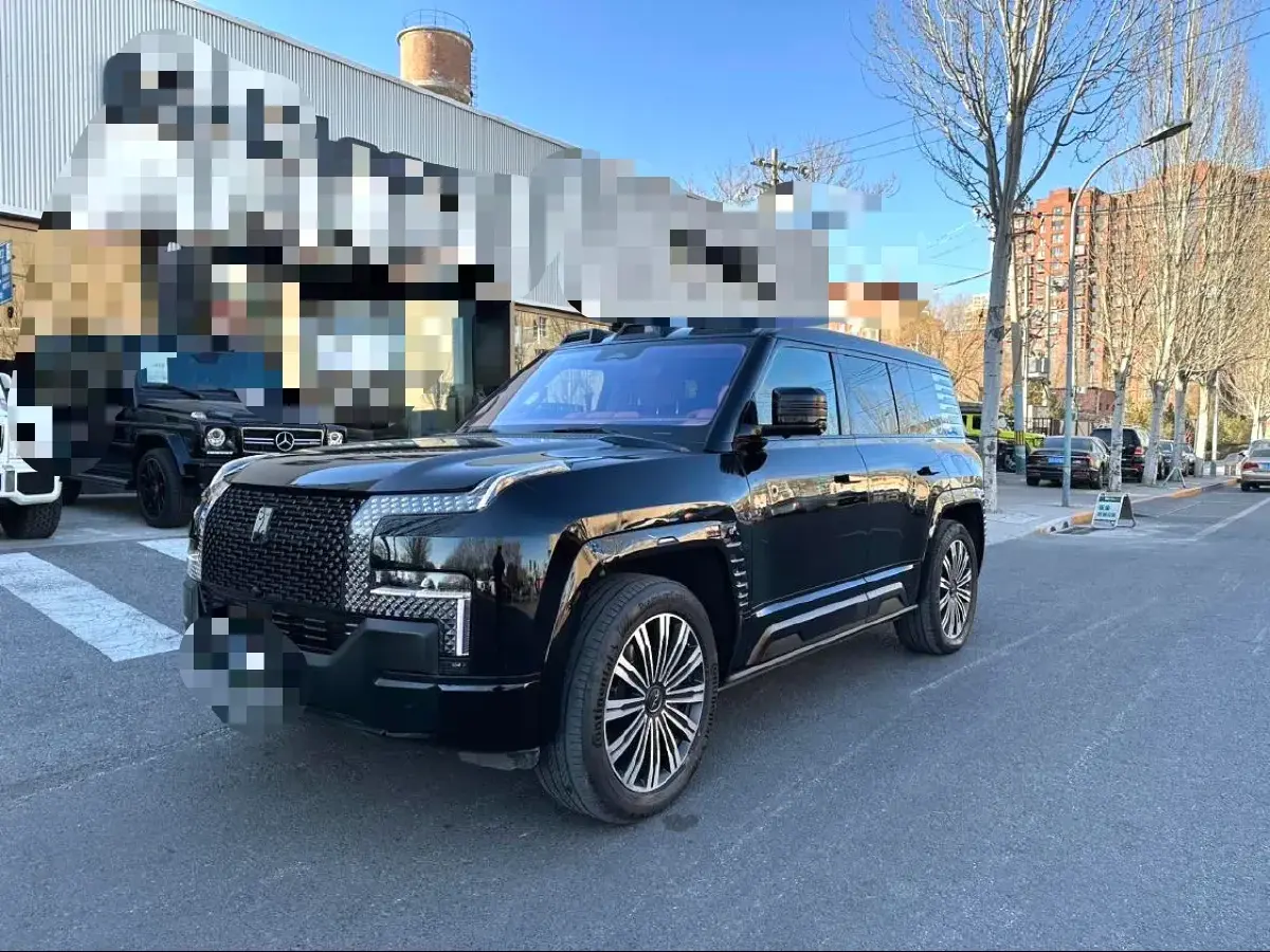 2023 YangWang U8 2.0T 272HP L4 REEV 49.05KWH