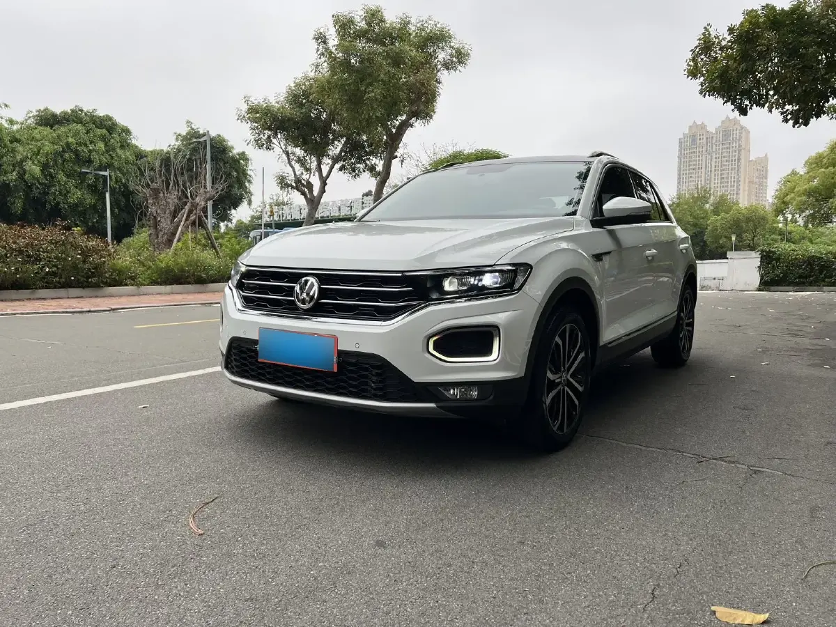 2020 Volkswagen T-Roc 1.4T 150HP L4 7DCT