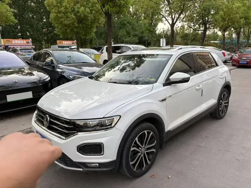 2019 Volkswagen T-Roc 1.4T 150HP L4 7DCT