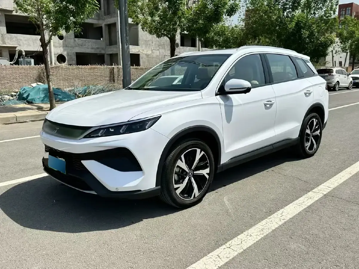 2025 BYD Song Pro 1.5L 101HP L4 E-CVT PHEV 18.3KWH