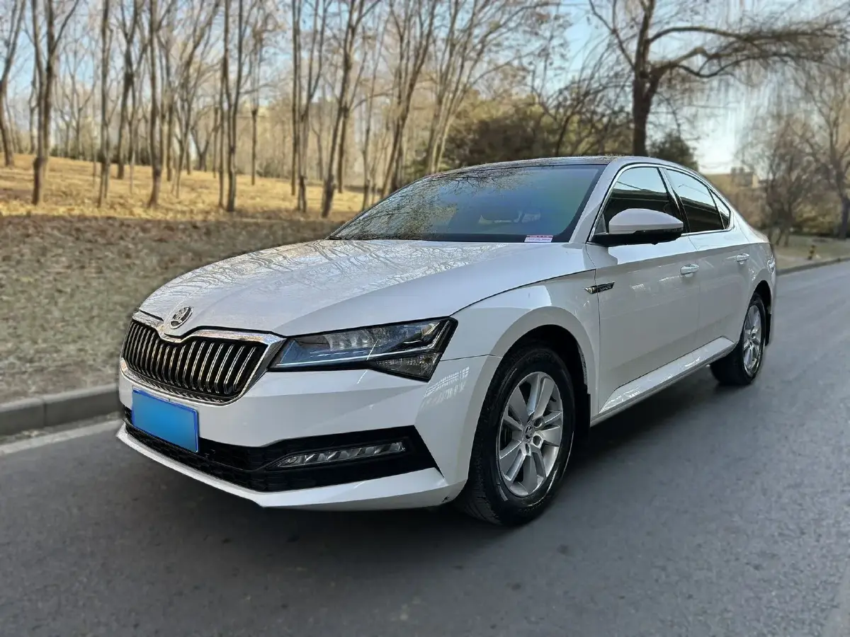 2019 Skoda Superb 1.4T 150HP L4 7DCT
