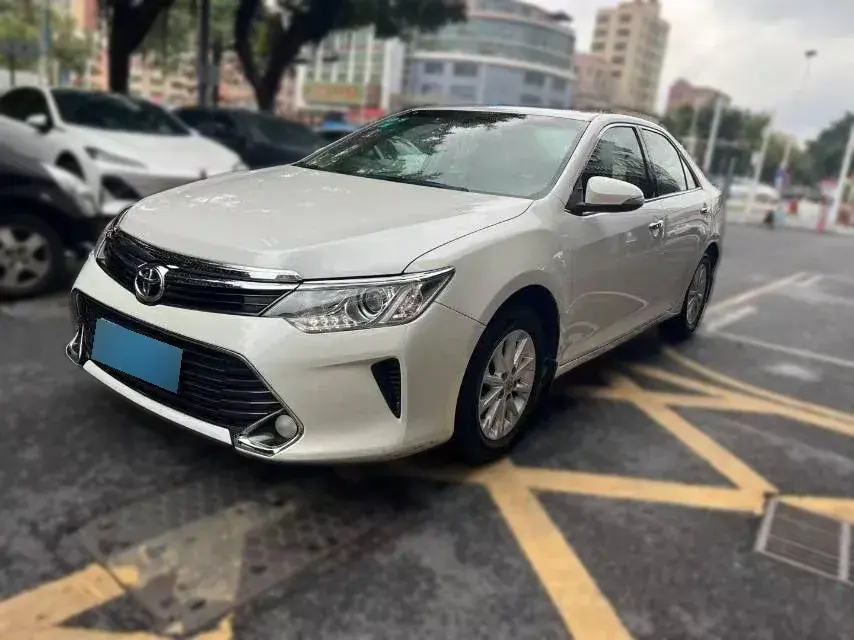 2016 Toyota Camry 2.0L 167HP L4 6AT