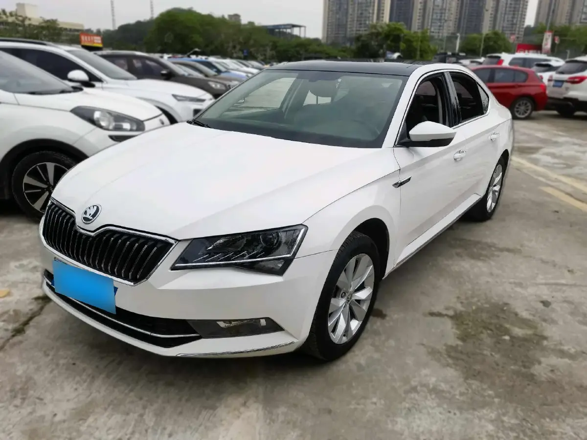 2018 Skoda Superb 1.4T 150HP L4 7DCT