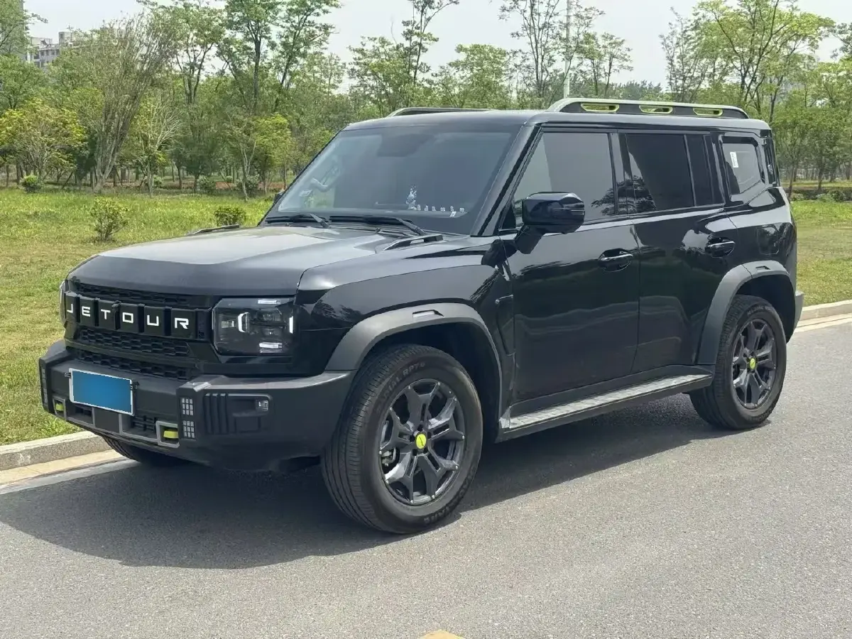 2023 Jetour Traveller 2.0T 254HP L4 7DCT