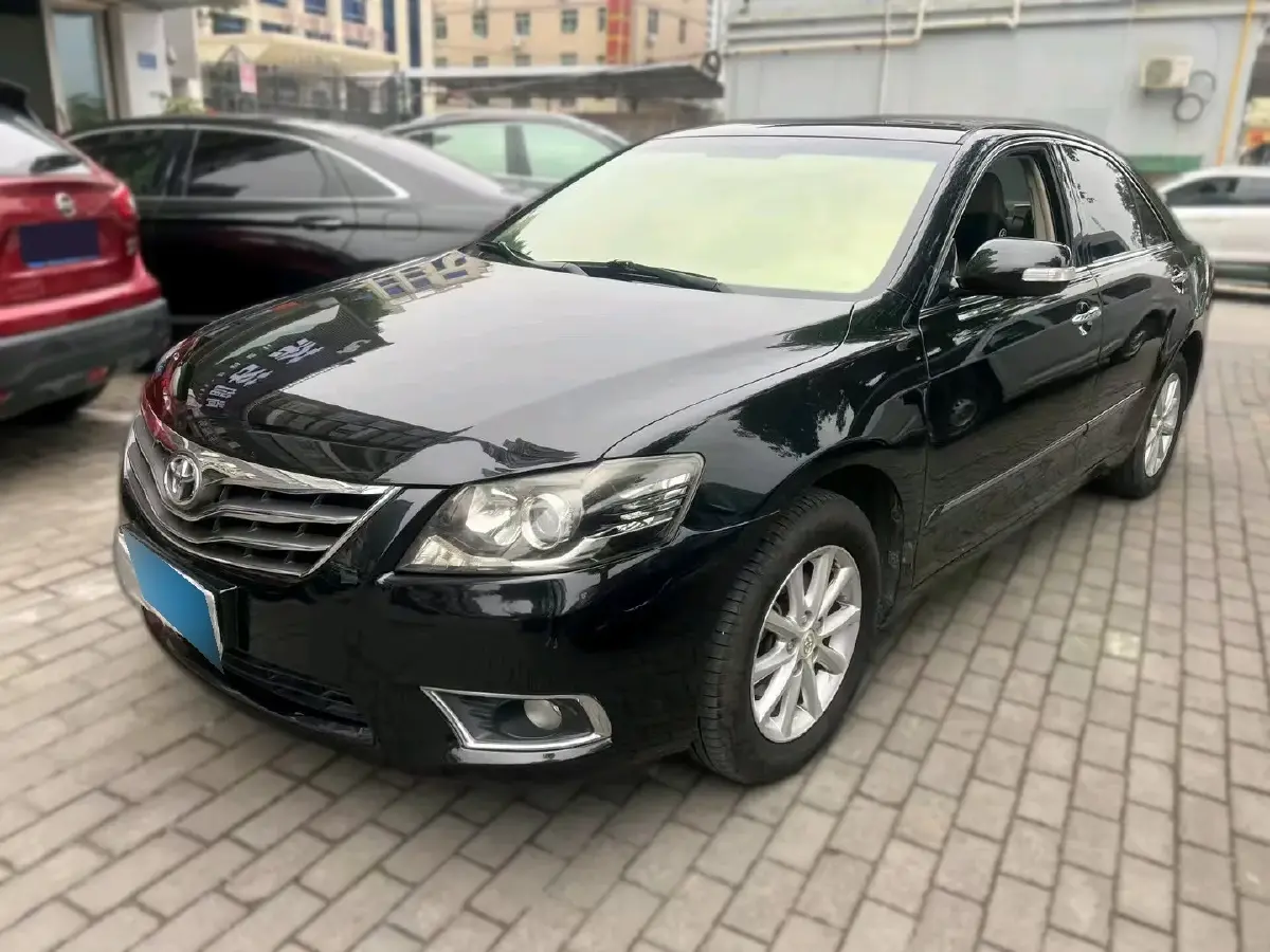 2013 Toyota Camry 2.0L 147HP L4 4AT