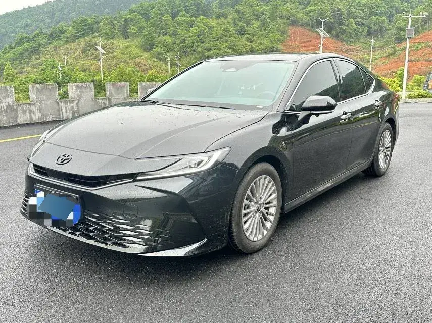 2024 Toyota Camry 2.0L 173HP L4 CVT