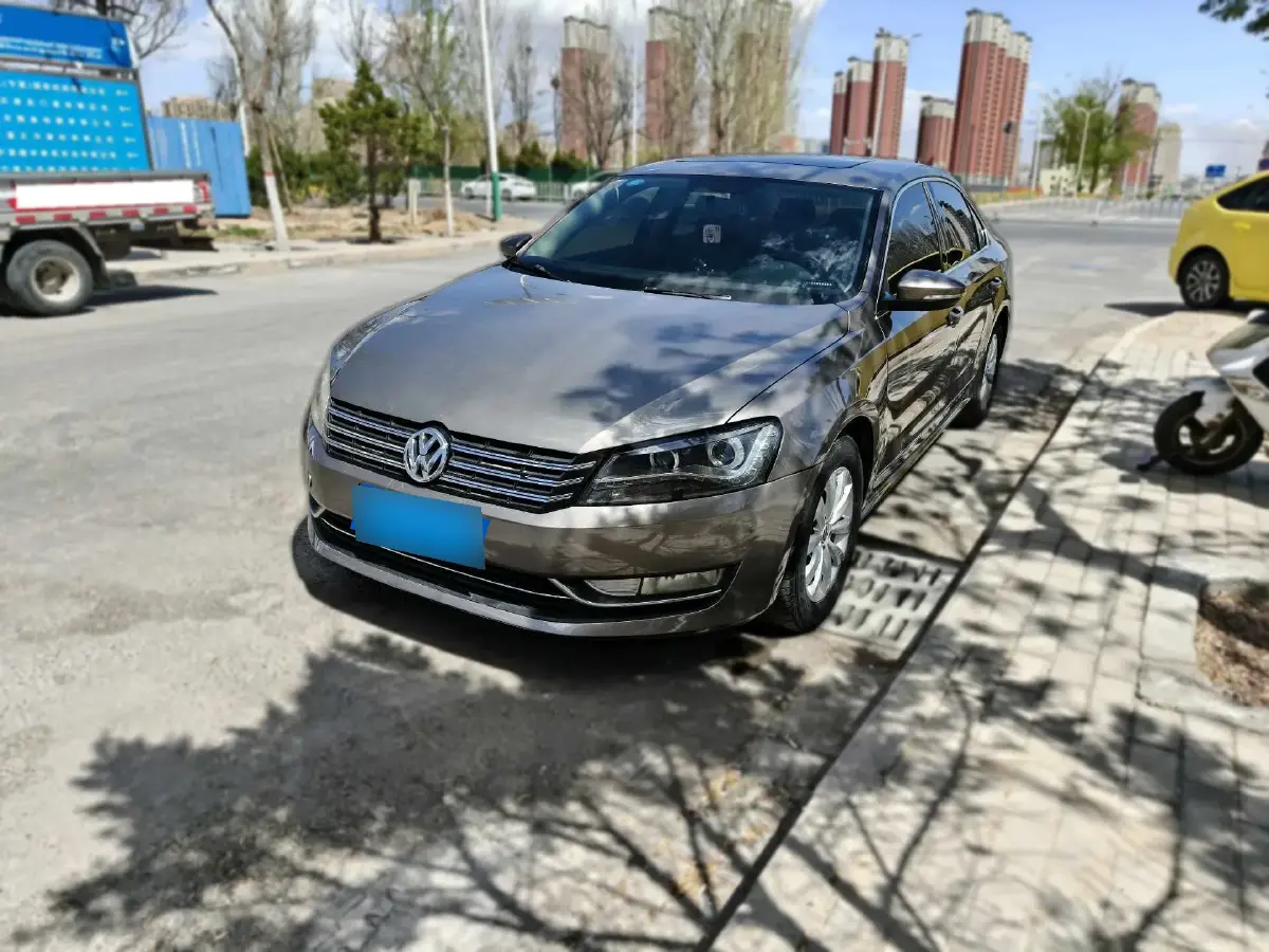 2014 Volkswagen Passat 1.8T 160HP L4 7DCT