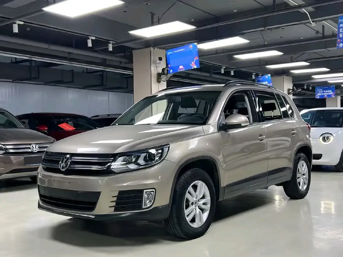 2015 Volkswagen Tiguan 1.8T 160HP L4 6MT