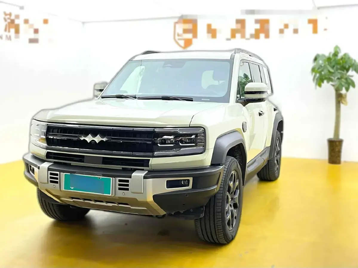 2023 FangChengBao Bao 5 1.5T 194HP L4 E-CVT PHEV 31.8KWH