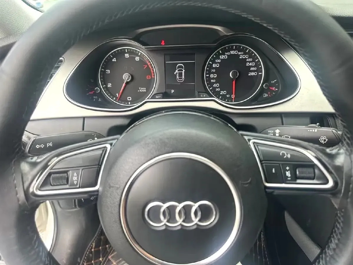 2016 Audi A4L 2.0T 180HP L4 CVT,autocango,china used car exporter,china ev exporter,chinese used car exporter,chinese used ev exporter