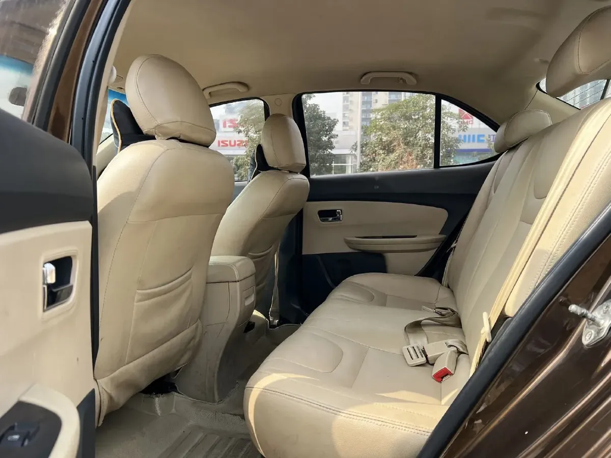 2013 Chery E3 1.5L 109HP L4 5MT,autocango,china used car exporter,china ev exporter,chinese used car exporter,chinese used ev exporter