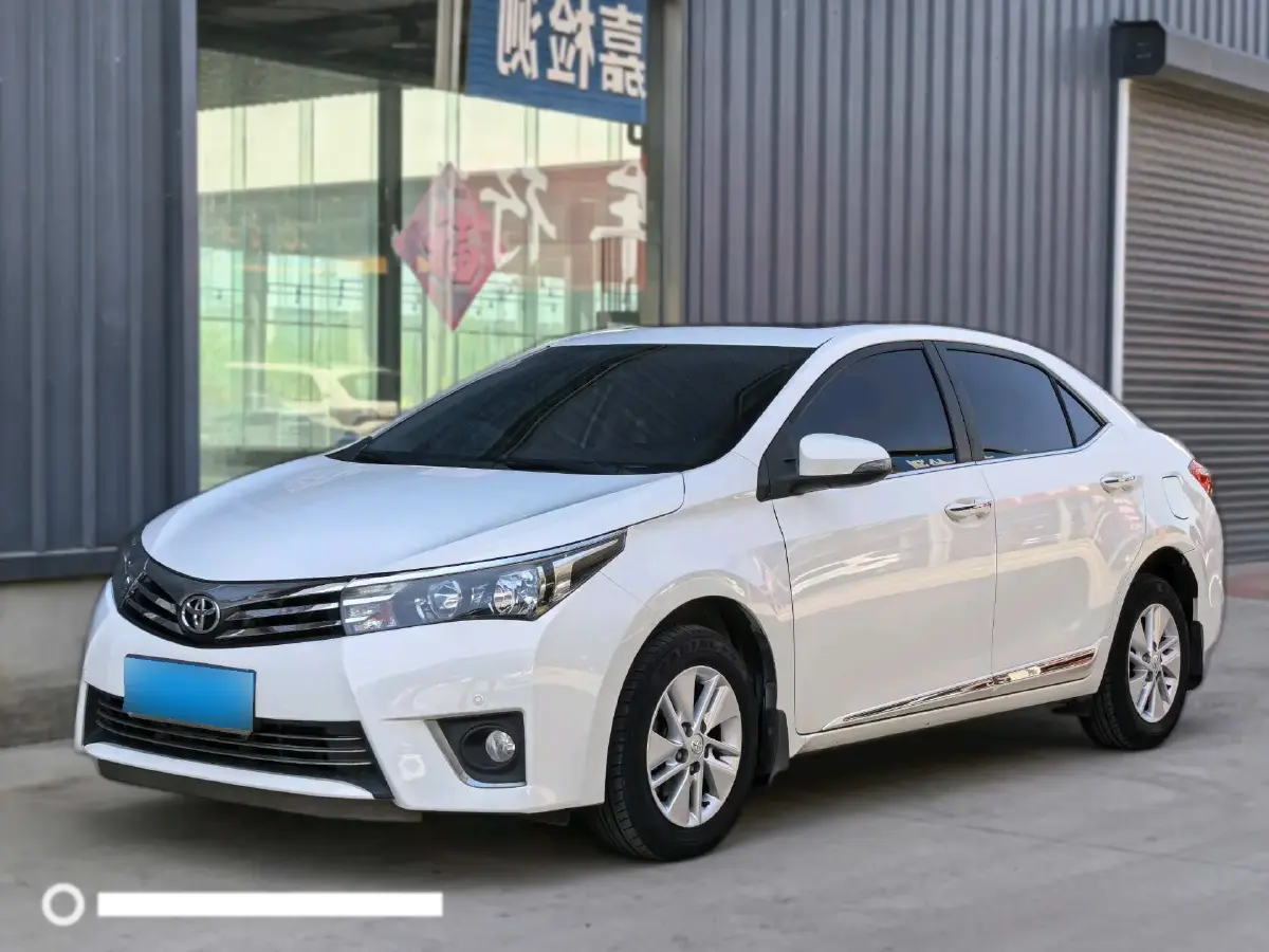 2016 Toyota Corolla 1.6L 122HP L4 CVT