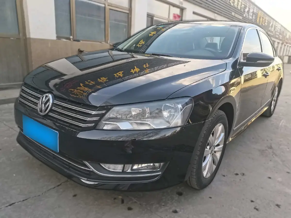 2015 Volkswagen Passat 1.8T 160HP L4 7DCT