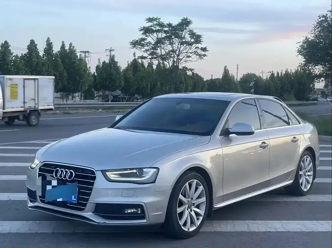 2016 Audi A4L 2.0T 224HP L4 7DCT