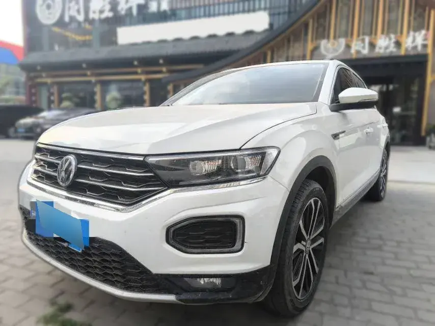 2019 Volkswagen T-Roc 1.4T 150HP L4 7DCT