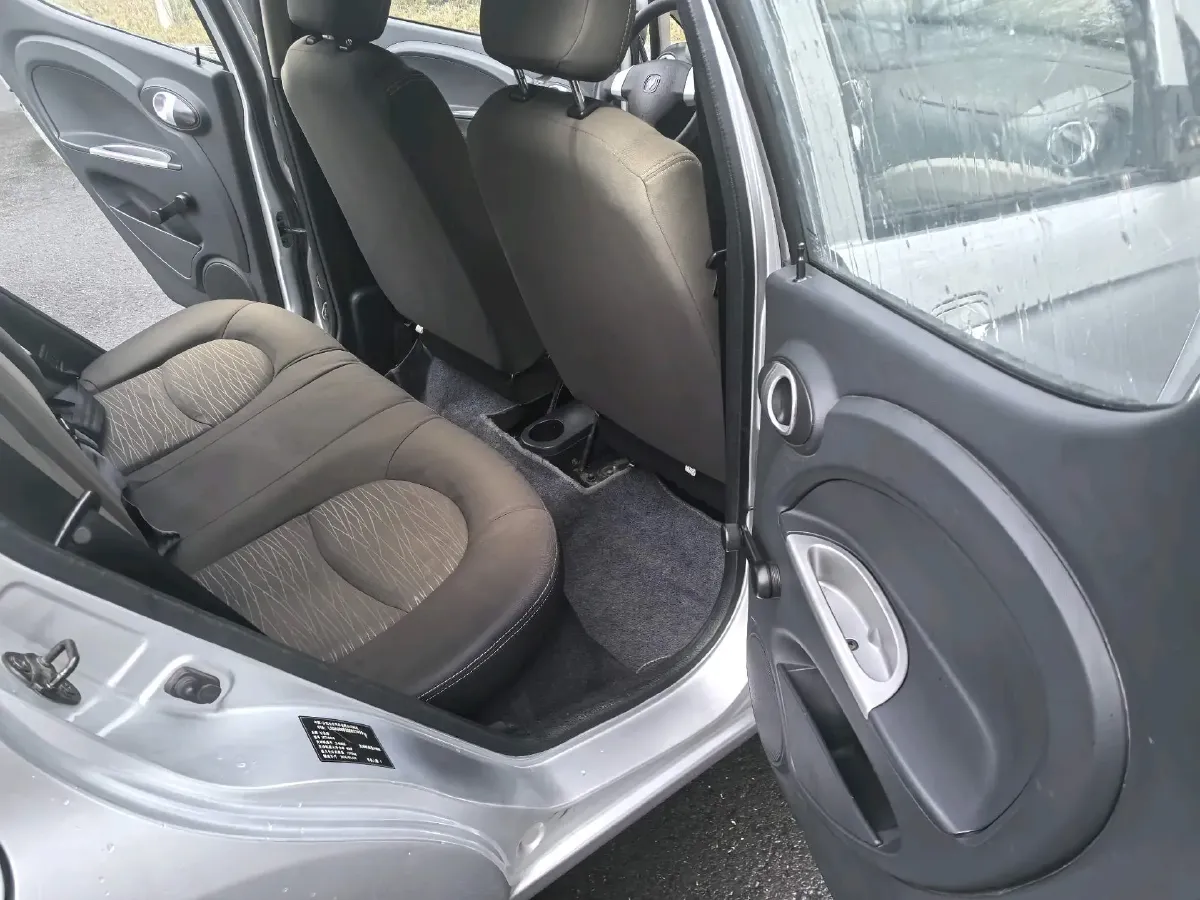 2012 ChangAn BenBen MINI 1.0L 69HP L4 5MT,autocango,china used car exporter,china ev exporter,chinese used car exporter,chinese used ev exporter