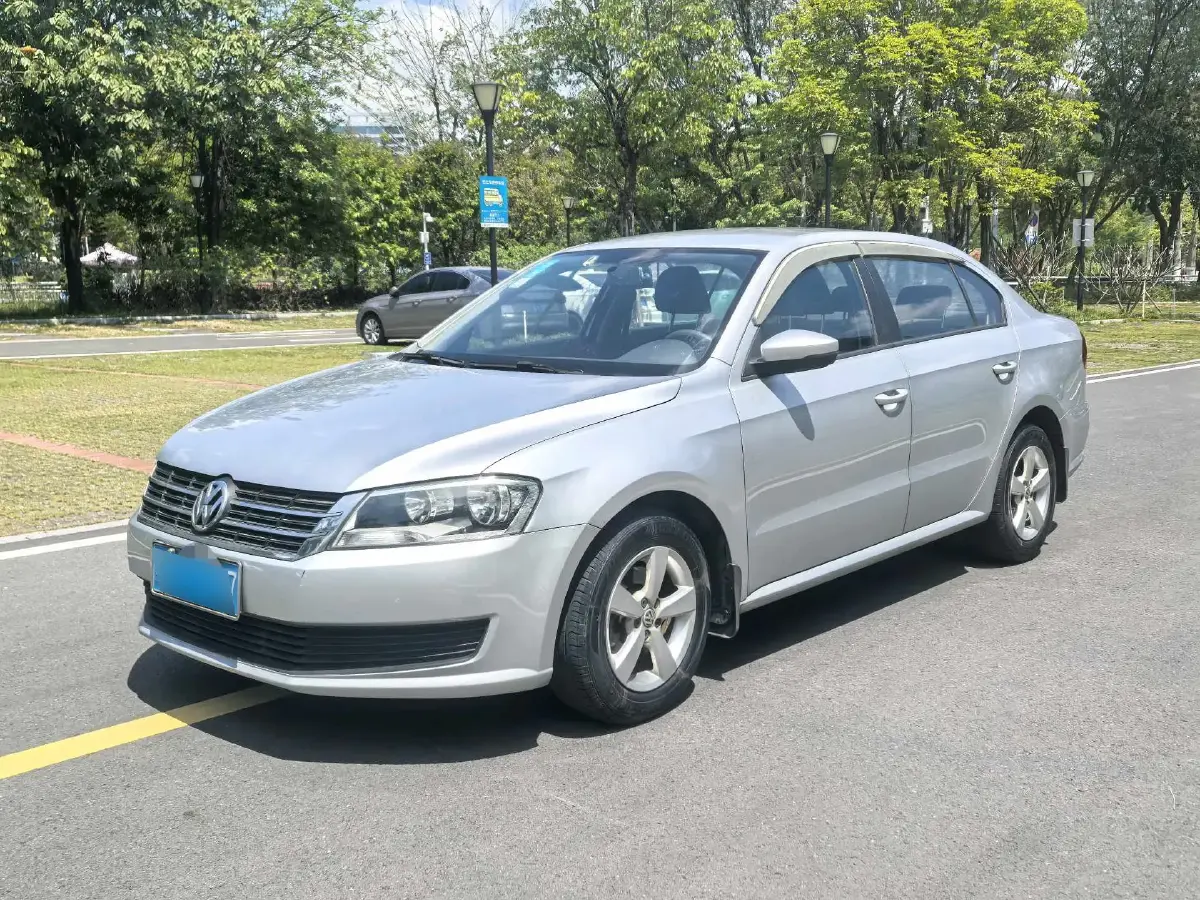 2013 Volkswagen Lavida 1.6L 110HP L4 5MT