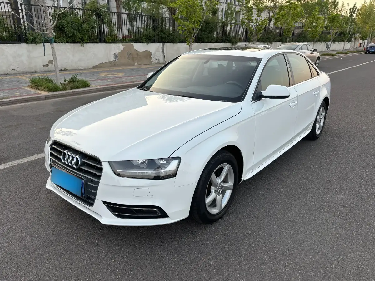 2013 Audi A4L 1.8T 160HP L4 CVT