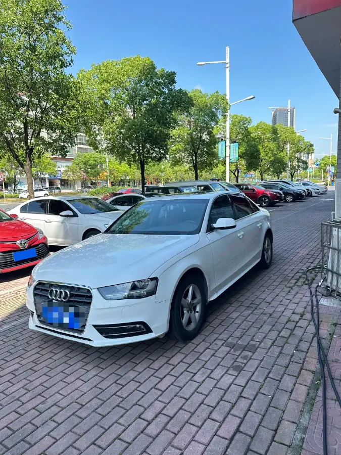 2016 Audi A4L 2.0T 180HP L4 CVT