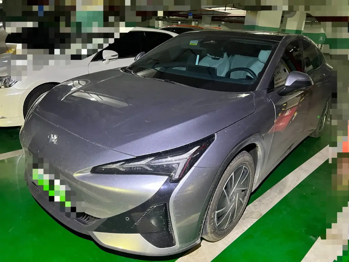 2024 ARCFOX αS5 BEV 65KWH