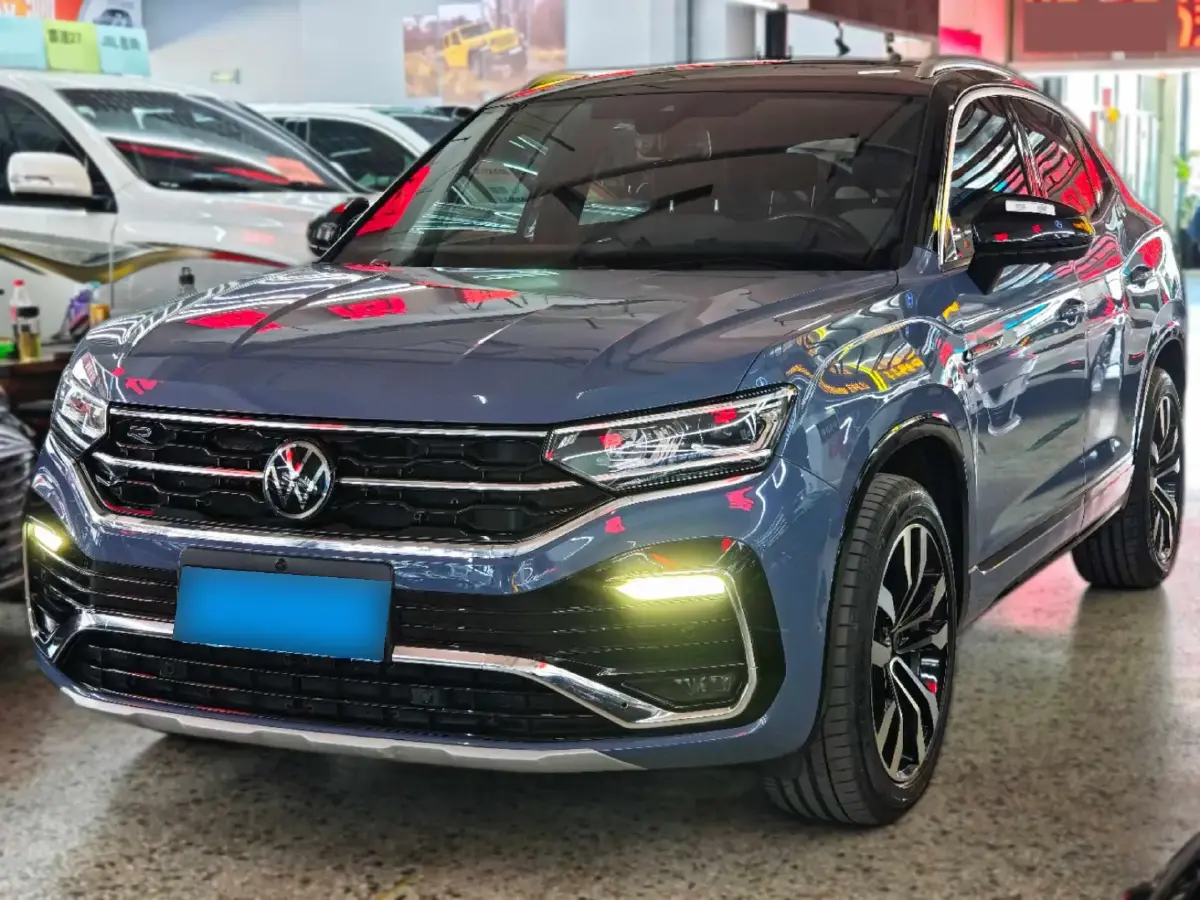 2020 Volkswagen Tayron X 2.0T 220HP L4 7DCT