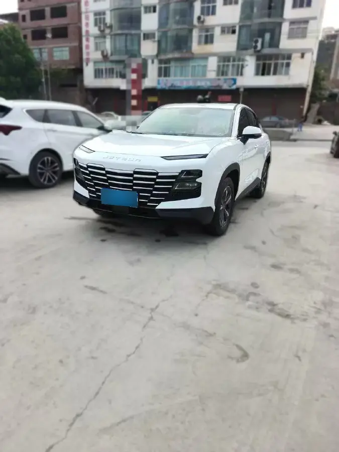 2024 Jetour DASHING 1.5T 156HP L4 6DCT