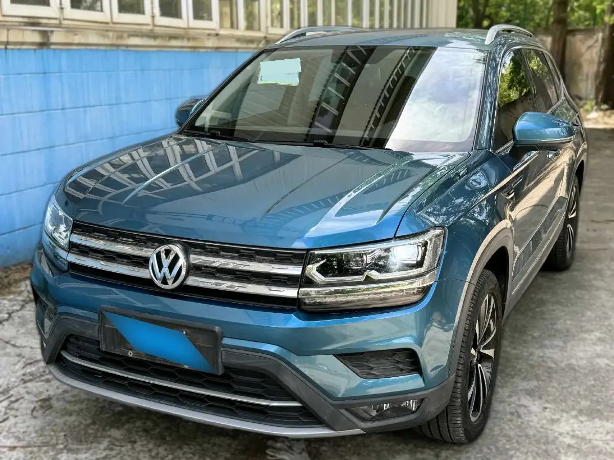 2019 Volkswagen Tharu 2.0T 186HP L4 7DCT