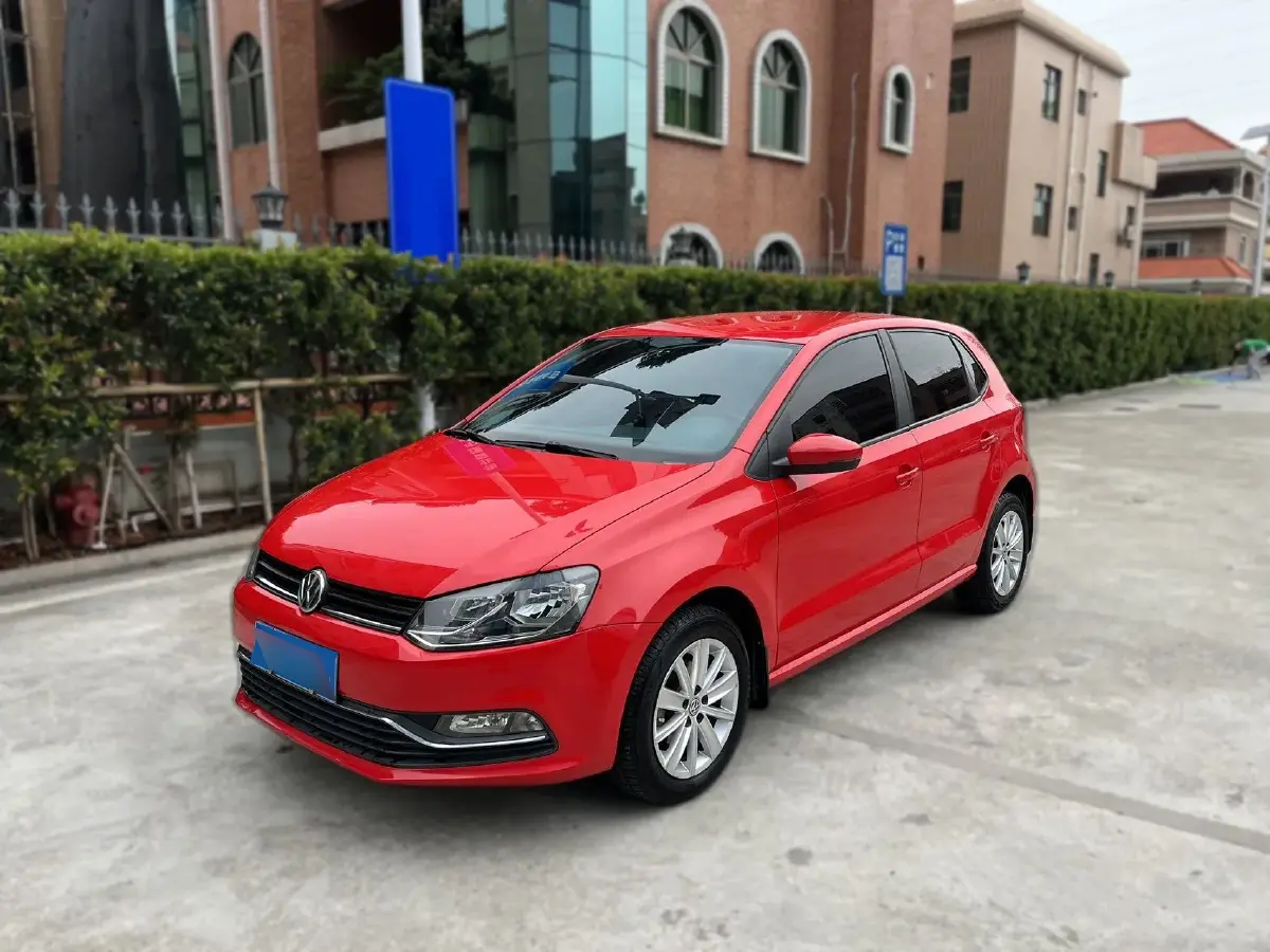 2014 Volkswagen Polo 1.6L 110HP L4 6AT