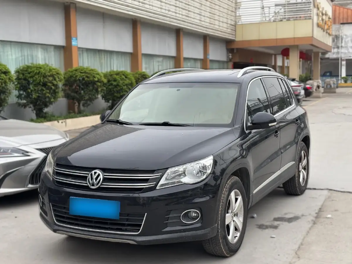 2010 Volkswagen Tiguan 1.8T 160HP L4 6AT