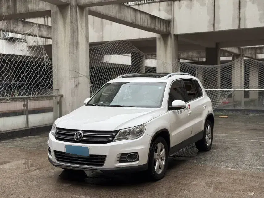 2012 Volkswagen Tiguan 1.8T 160HP L4 6AT