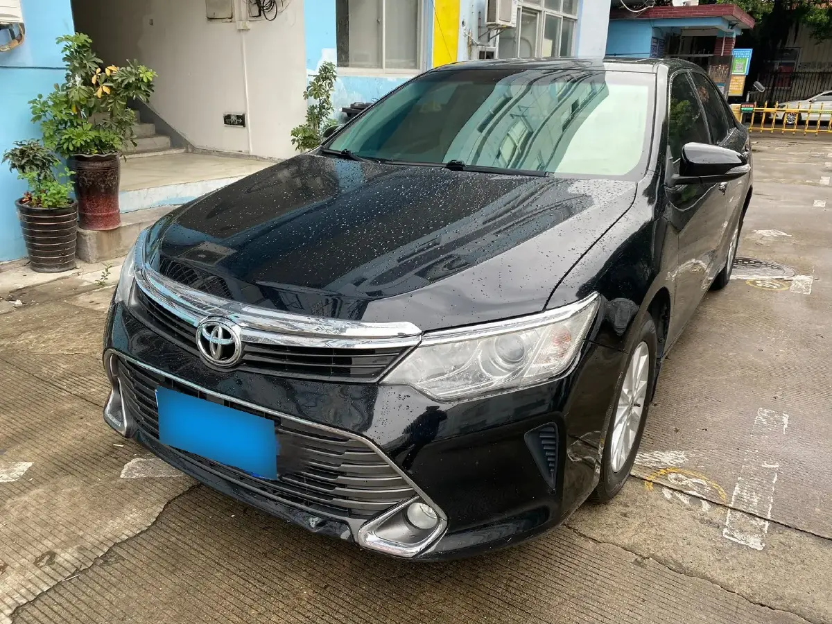 2015 Toyota Camry 2.0L 167HP L4 6AT