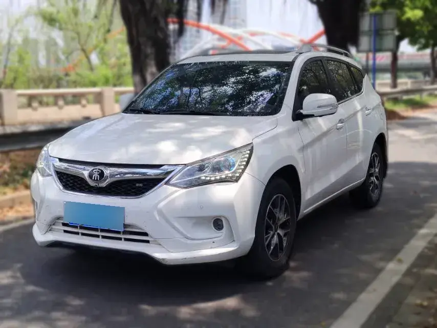 2016 BYD Song 1.5T 154HP L4 6MT